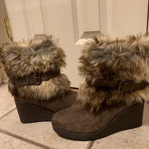 Faux fur boot wedges